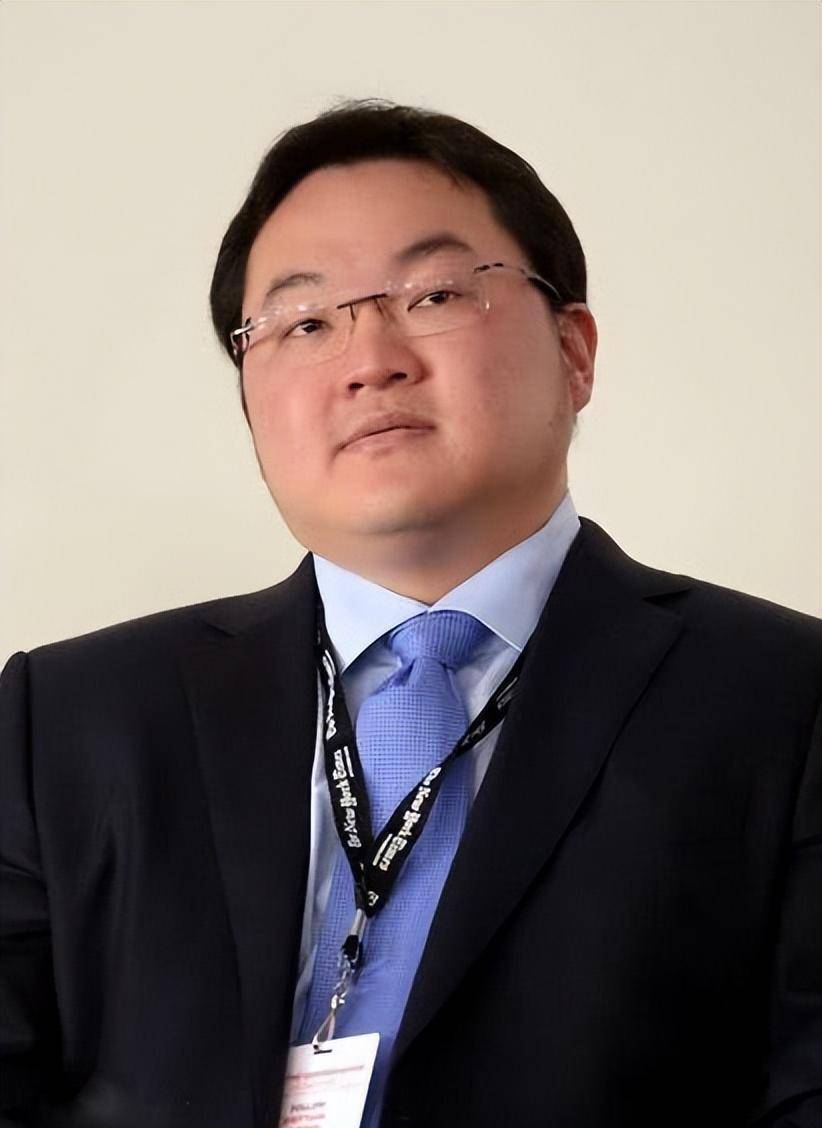 后来,刘特佐进入了美国沃顿商学院读大学,沃顿商学院享有"世界第一商