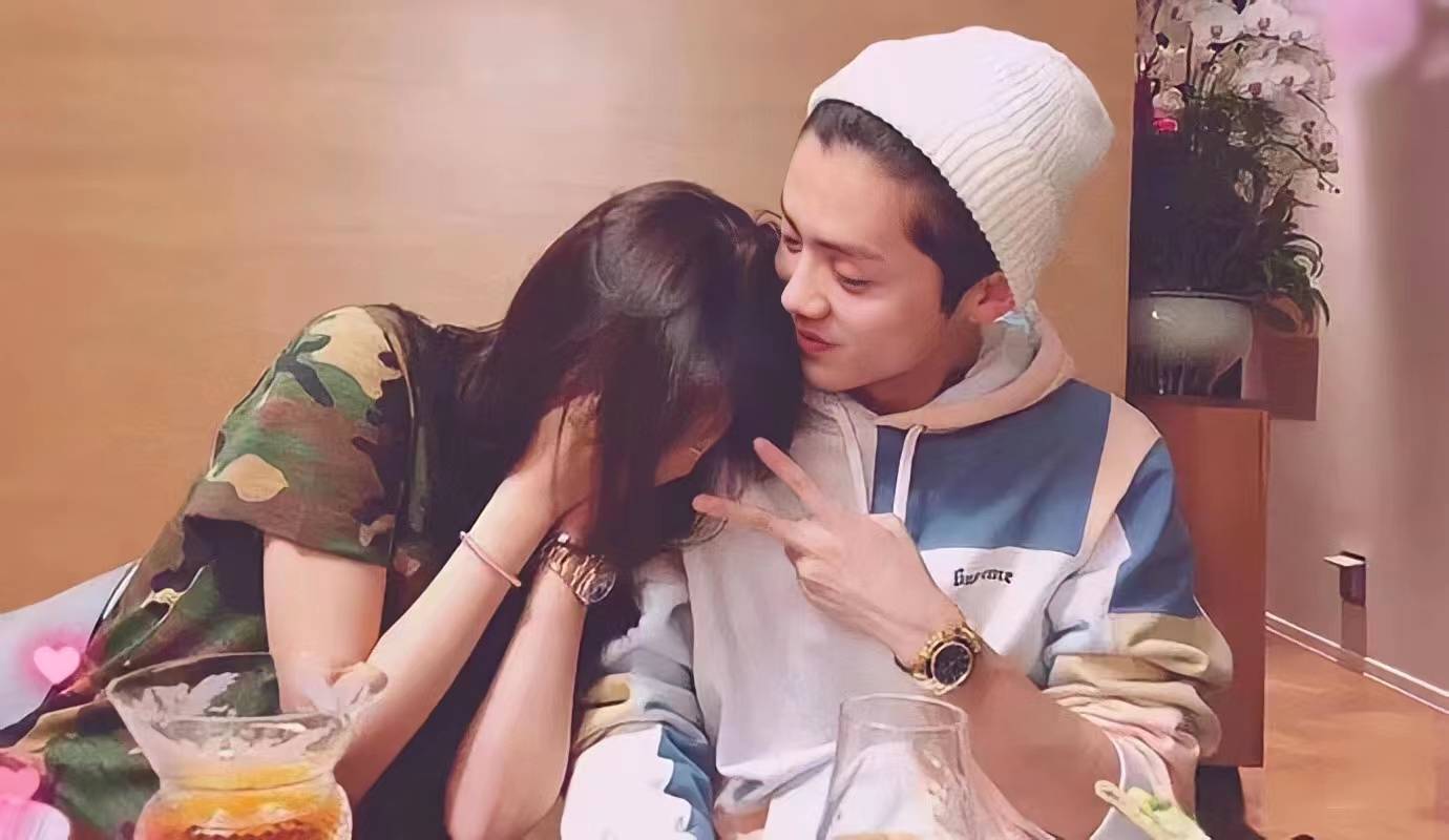 关晓彤鹿晗能否躲过七年之痒_感情_事业_明星情侣