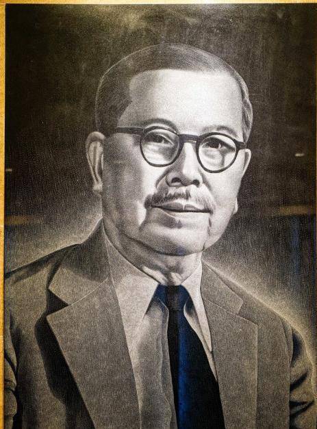 为什么因两桌反差很大的宴席,而彻底改变观念呢_国民_延安_蒋介石