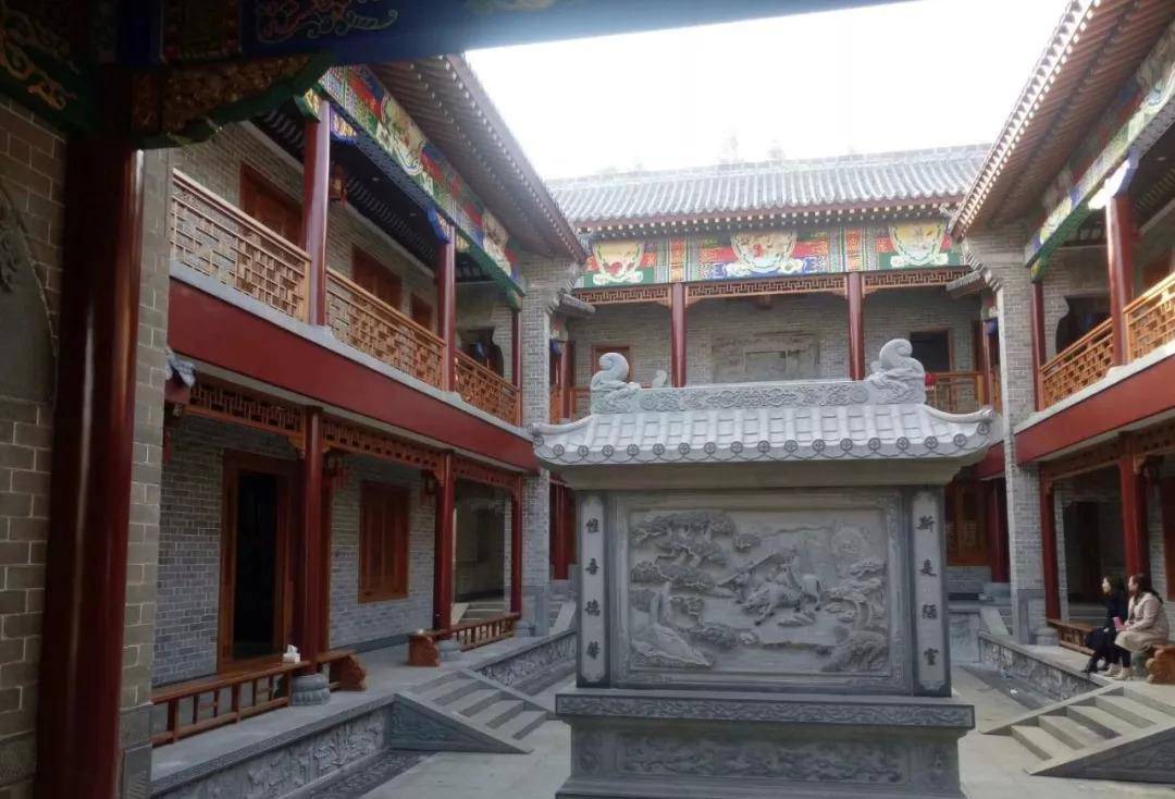 昔日"邵东第一豪宅"主人,名为爱虎却吃虎肉,用虎头虎骨泡酒