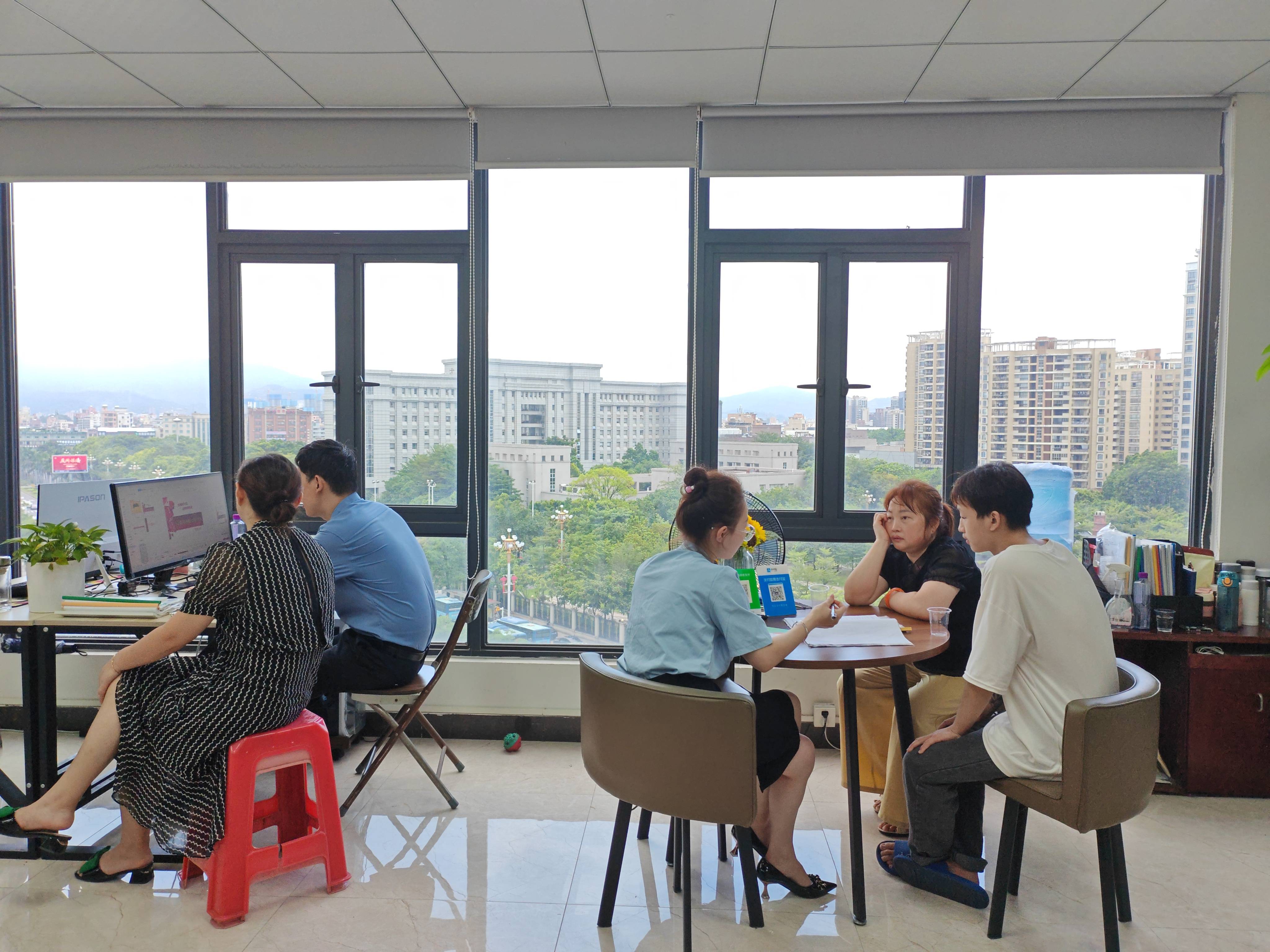 cad繪圖培訓地址:東莞市大嶺山華興街1號創景大廈8樓建築立面圖的繪製