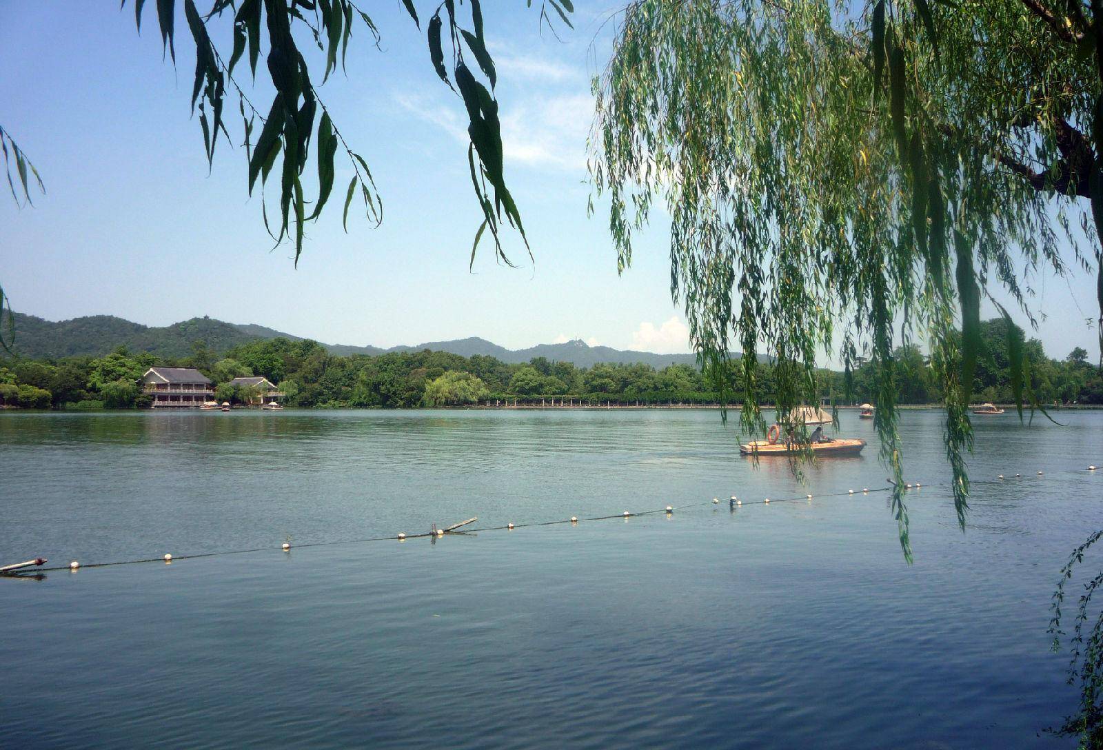 南宋士人林升《題臨安邸》詩句——西湖歌舞何時休五,形單影隻,晚景