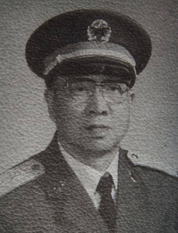 李九龙当了5年济南军区司令员，先后换了2任参谋长，他们都是谁？