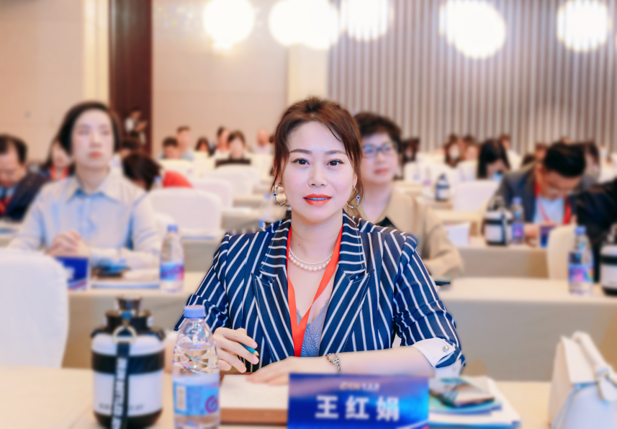 算立科技董事长王红娟女士荣获"2023行业新锐人物"殊荣_信息化_企业