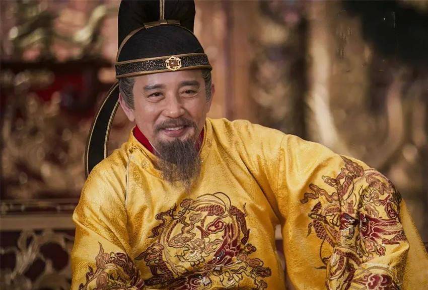 唐肃宗送给76岁的李隆基100名貌美宫女,李隆基享用2年后绝食而亡_李旦