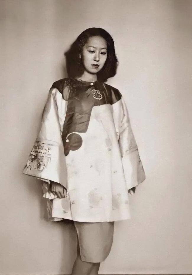 75岁的张爱玲盛装打扮,身着旗袍美着死去,尸体一周后才被发现