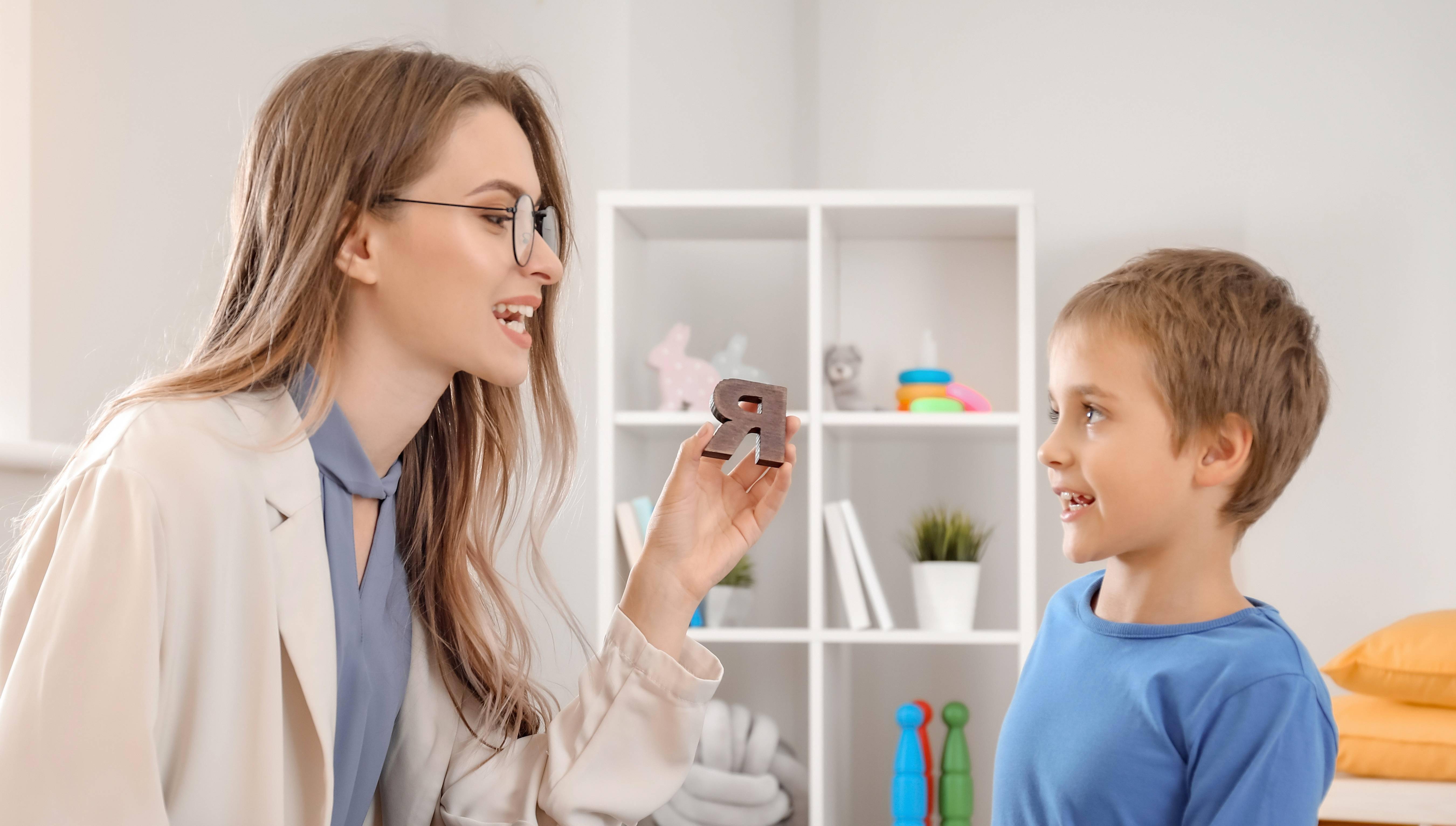 重庆天佑儿童医院:作为父母,如何应对孩子的口吃问题呢?