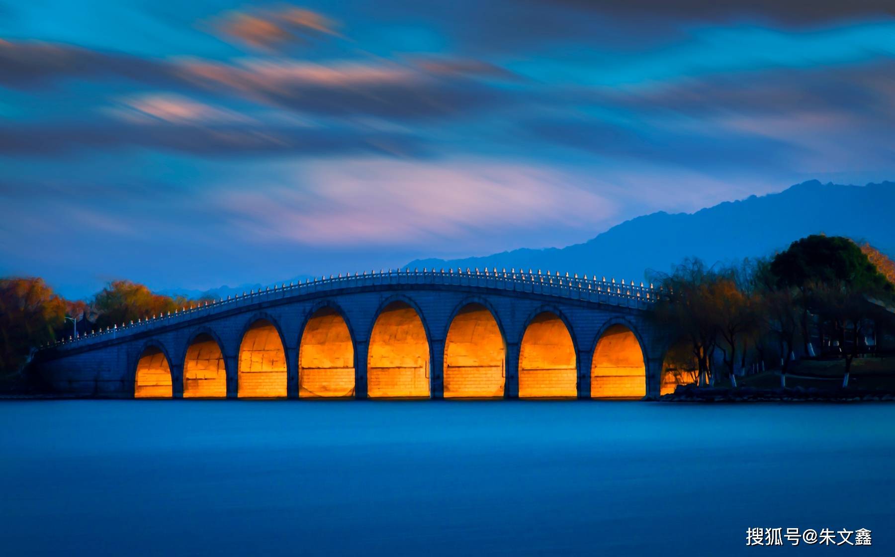 图说岳阳之一:岳阳南湖,难忘那一抹夕阳_休闲_国际_湖水