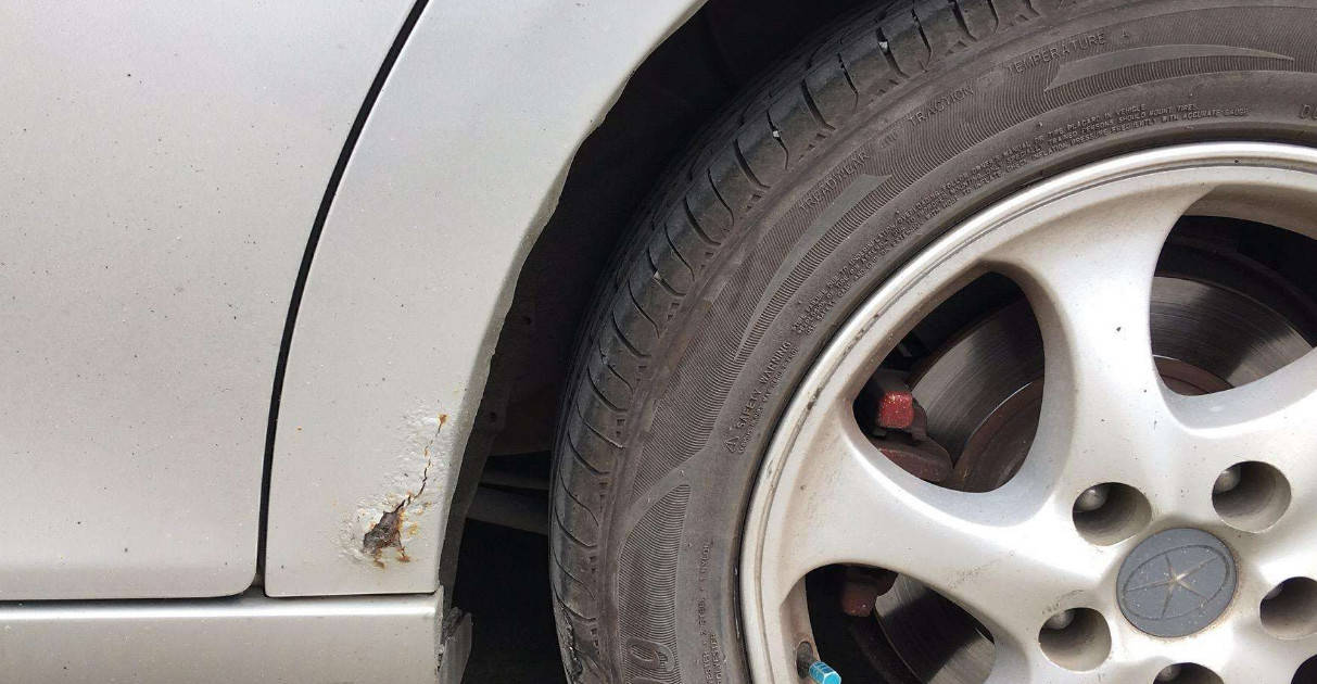 车漆生锈了该怎么处理?_搜狐汽车_搜狐网