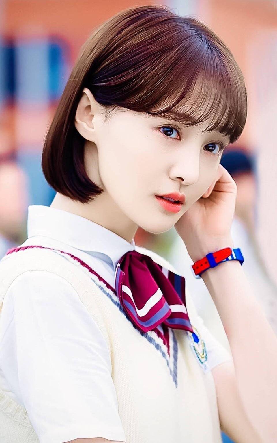 因此江西省高级人民法院判决,要求郑爽酷酷熊工作室和郑爽100%控股的