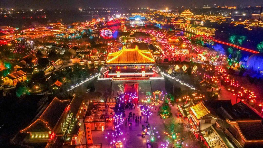 清明上河园:祝全国游客朋友们龙年大吉,万事如意!