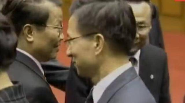 战争的朴正熙韩国总统们用行动和语言真诚地传达了一点——正视历史