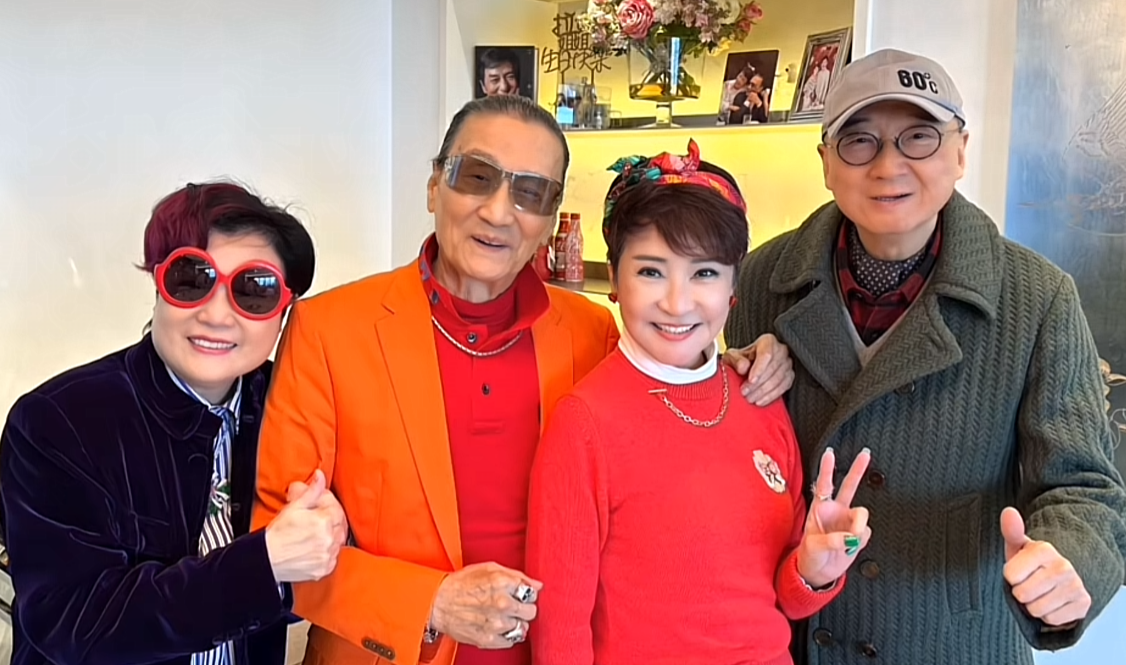 谢贤瘫痪入院谣言被经纪人陈淑芬辟谣,与狄波拉亲密照引发热议_消息