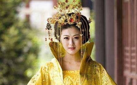 帝刘志的极度宠爱,让她的地位扶摇直上,被封为贵人,仅次于皇后梁女莹