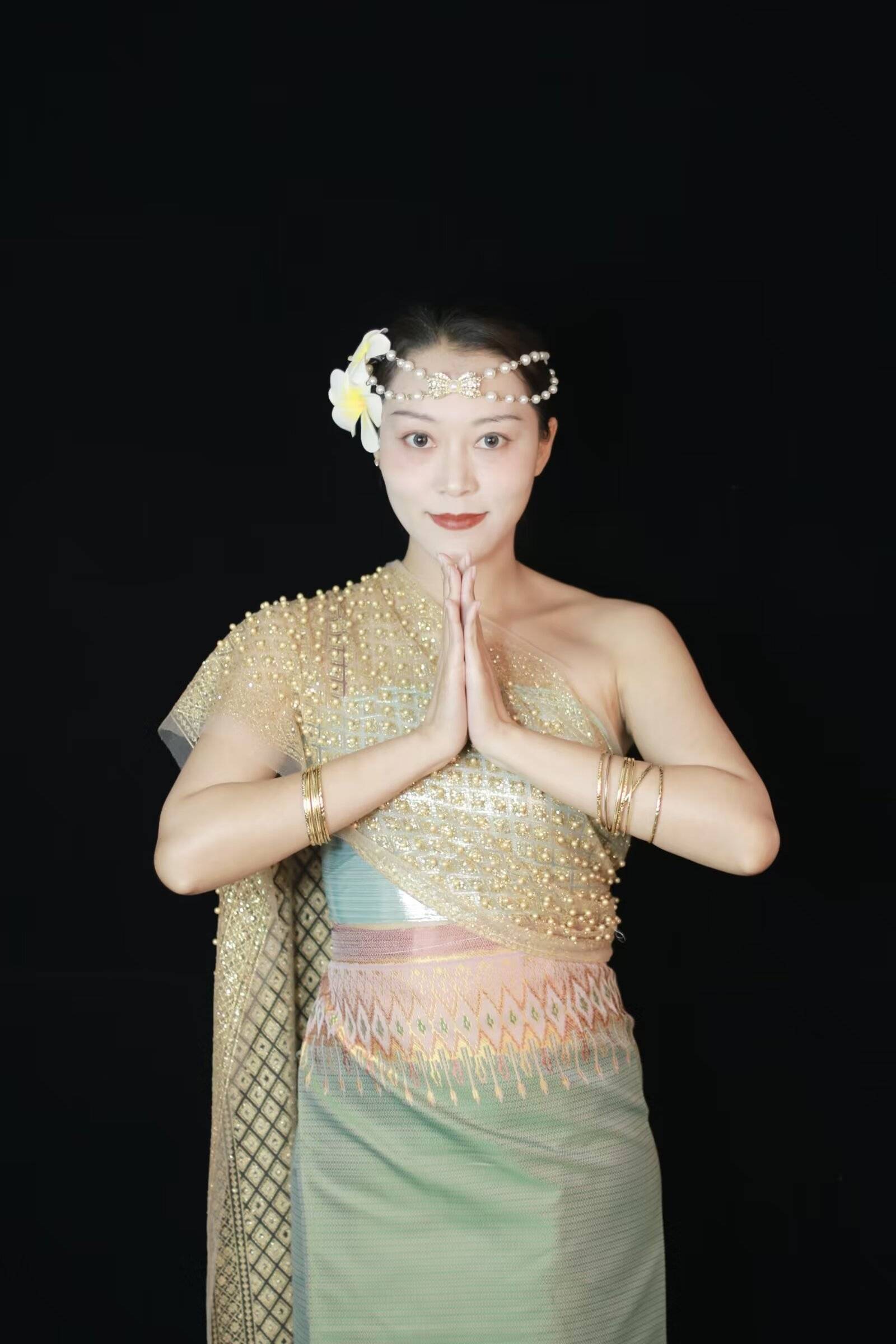 杨芳芳:人间富贵花,颜值的天花板,她被誉为"珠海第一美人"_肤质_五官