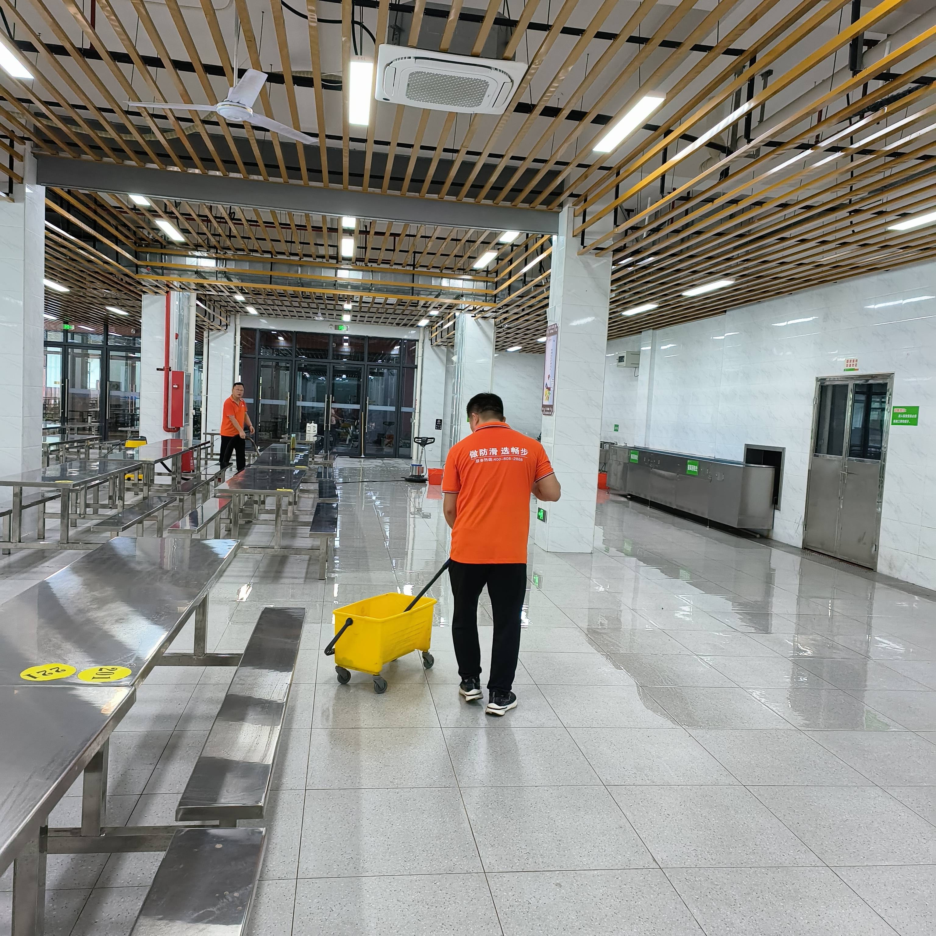 学校地面瓷砖防滑施工场所汇总