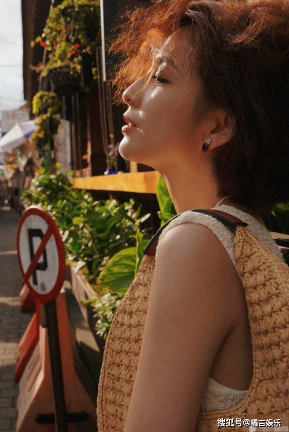 佟丽娅短发炸毛,真的好好看啊!_造型_网友_魅力