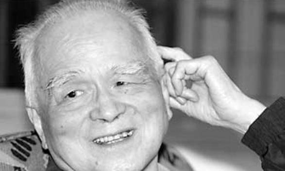 他是厦门市第一任市长,曾主管三个经济特区的创办工作,官至正部_灵光