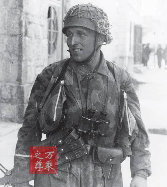 八百多人追杀一个人,二战最大规模的对一个人的追