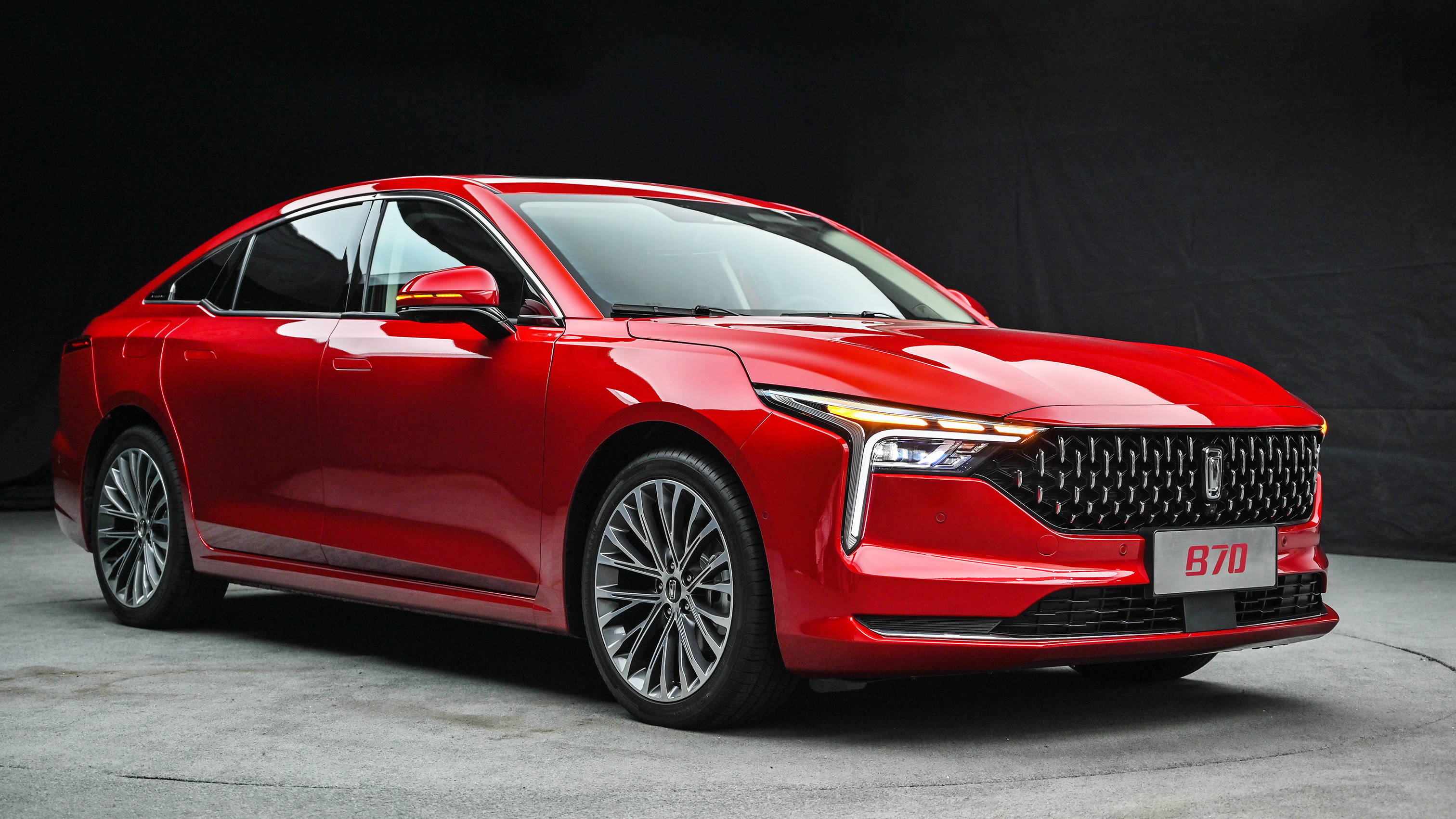 第三代奔腾b70是同价位车型中的佼佼者在b级车型中更是表现优异