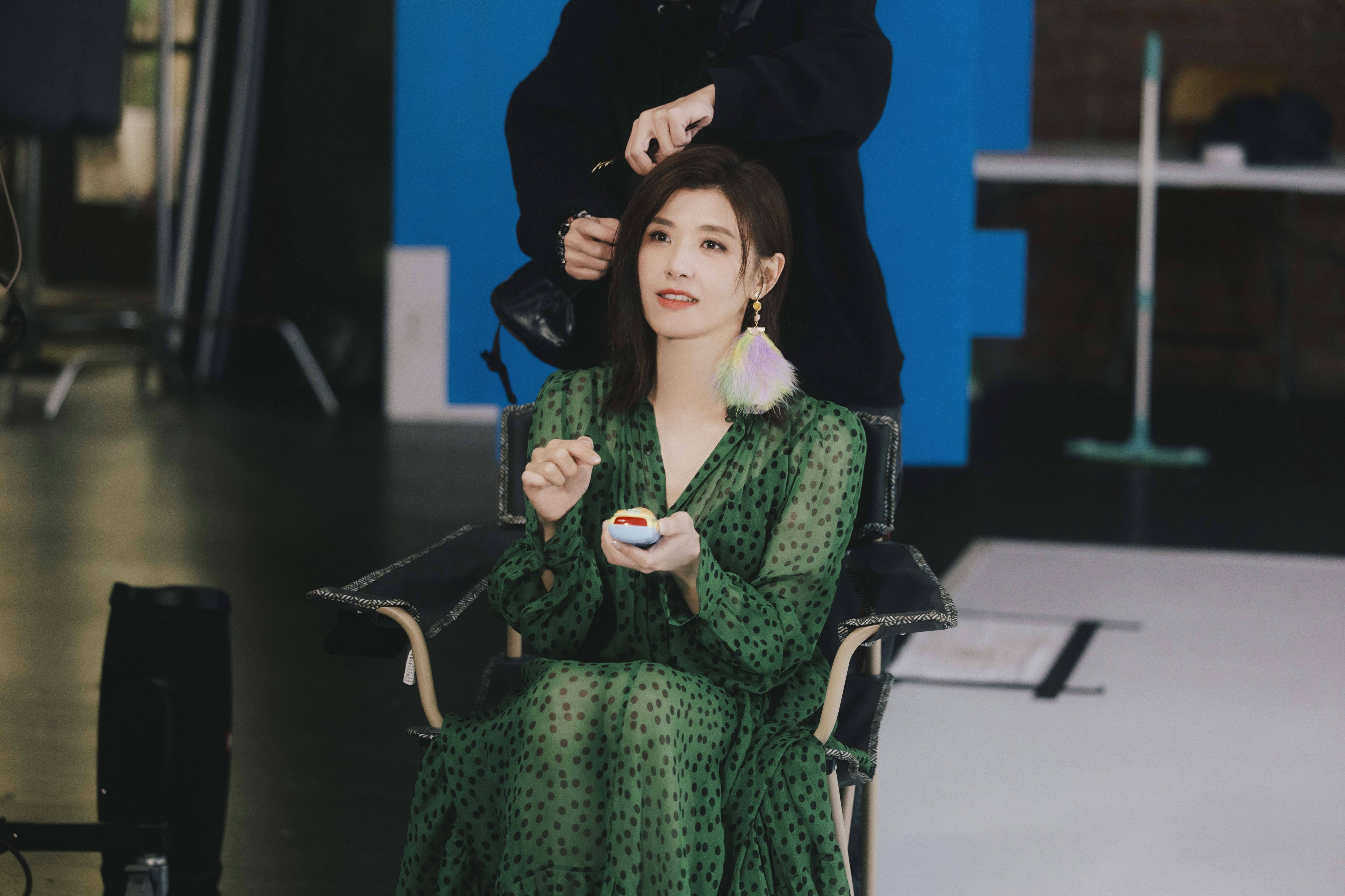 苏慧伦新单曲《不管不管》发布 ng也是mv剧情的一部份_白安_演出_歌曲