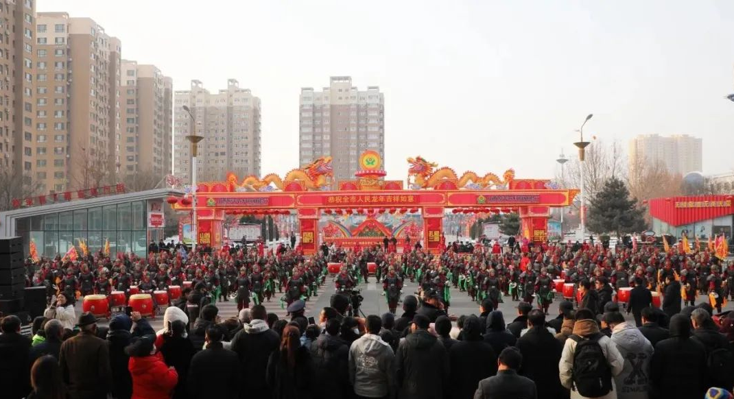 走街红火接地气 文旅融合图振兴——原平市元宵节街头文艺活动异彩