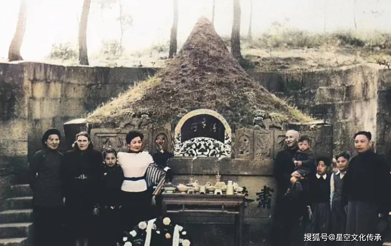 蒋介石历史照片集,带你了解蒋介石从年轻到死亡_孙中山_宋美龄_夫妇