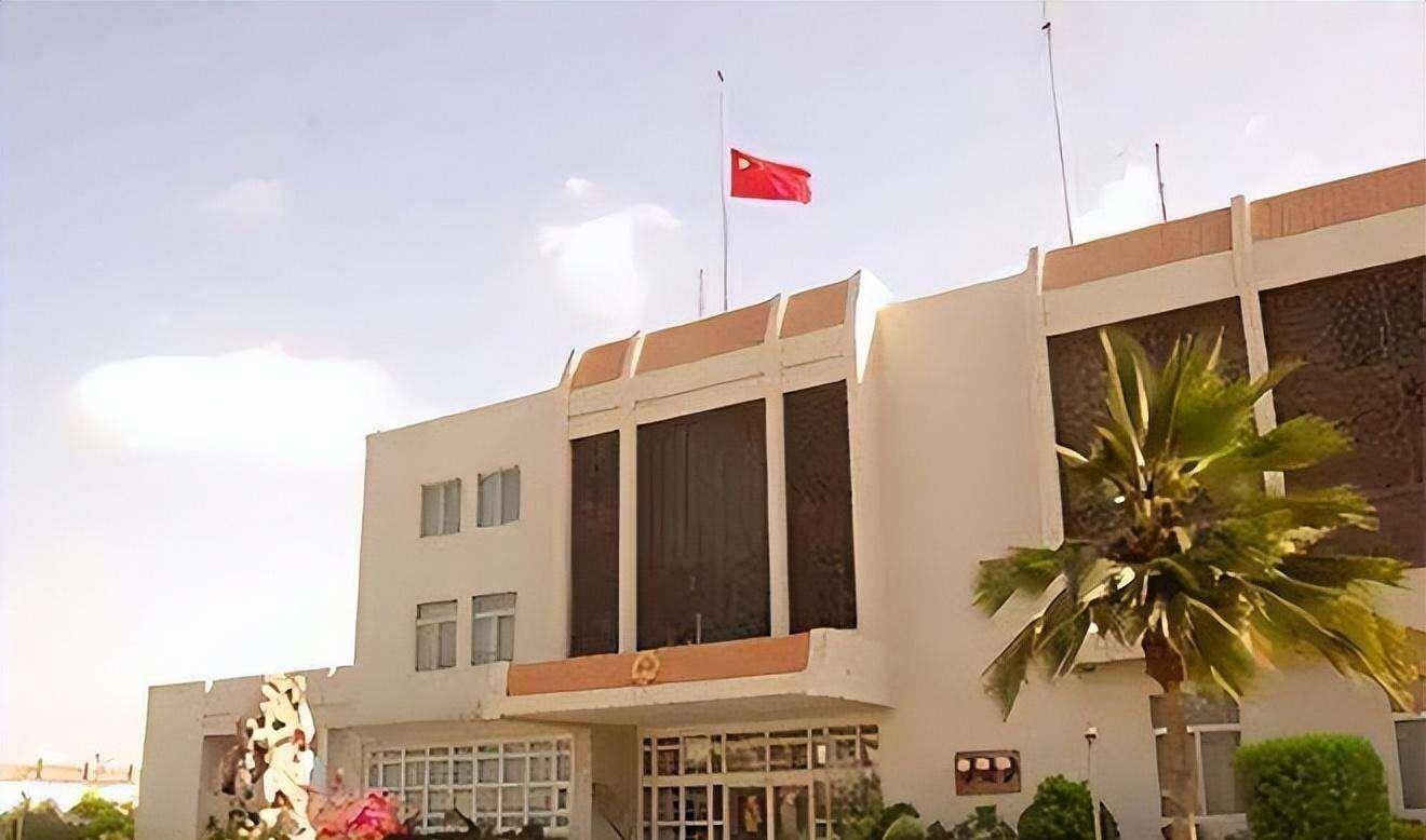 越南革命领袖黄文欢,因"亲华"被判死刑,逃亡中国后结局如何?