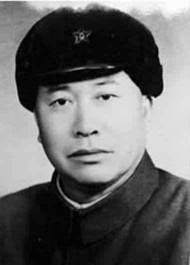 罗广文:十八军的老军长,黄维兵团覆灭后触动很大,后率部起义_贾应华