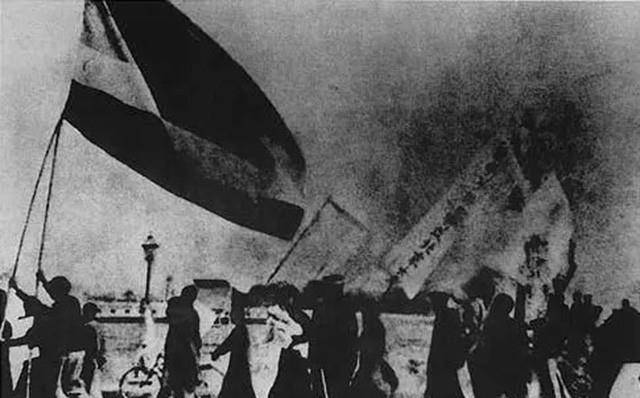 1958年马从云正在吃午饭,黑龙江调查组寻来:你父亲