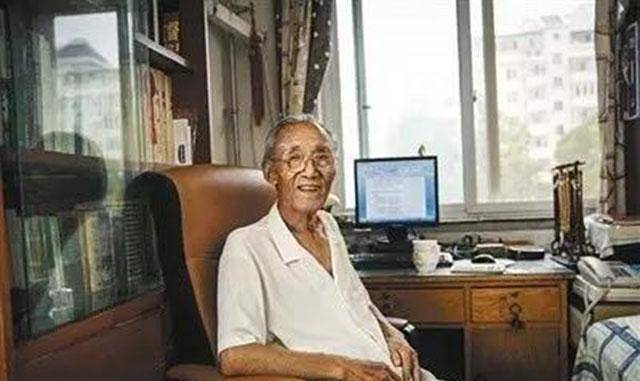 92岁老人曾亲手修起7座北京古城,一年后却亲自监工拆了半个北京城_庆