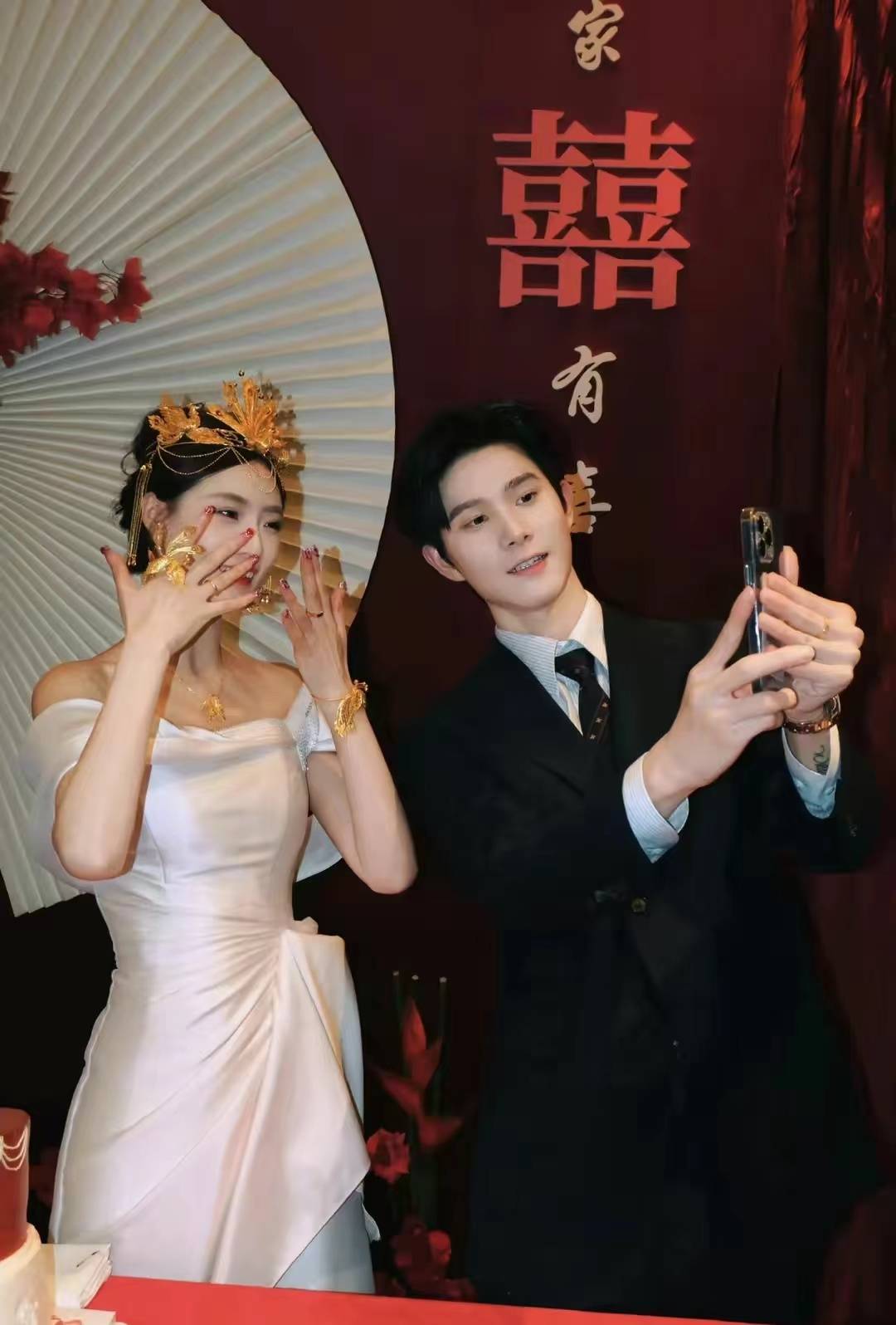 晨妍黄锦鸿浪漫订婚,网友:这才是爱情最美的模样!_订婚宴_祝福_见证