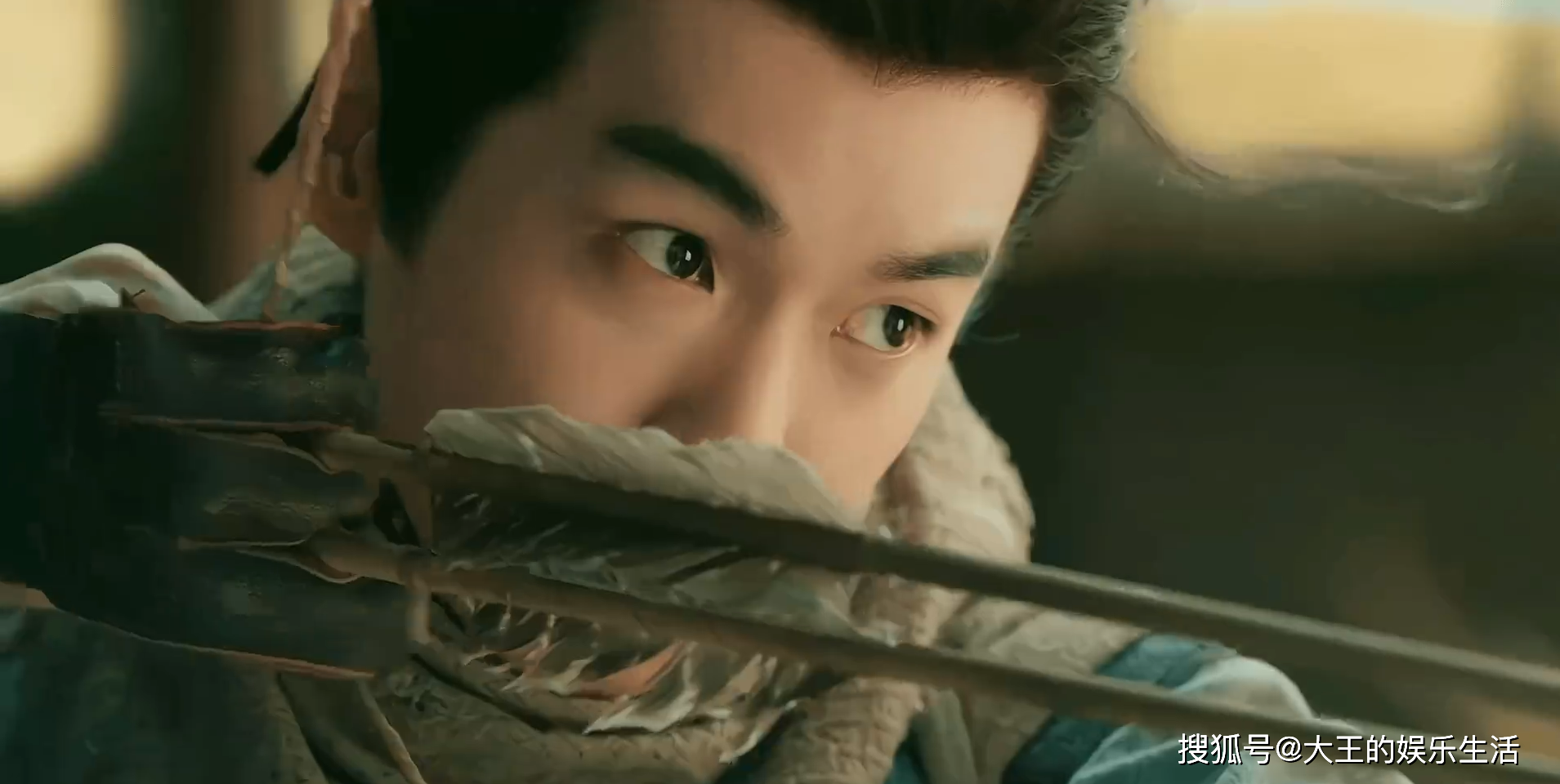 一双"三角眼"毁一张脸?