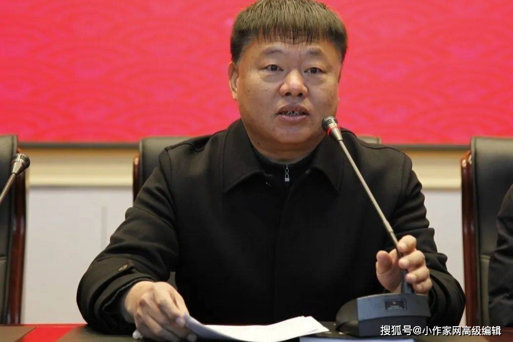 黑龙江大庆第二中学高三年级举行九省联考表彰暨百日誓师大会