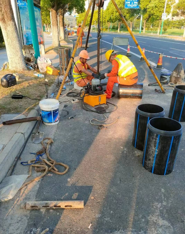 上海管道紫外光固化修复 下水管道置换修复 上海管道非开挖修复_施工