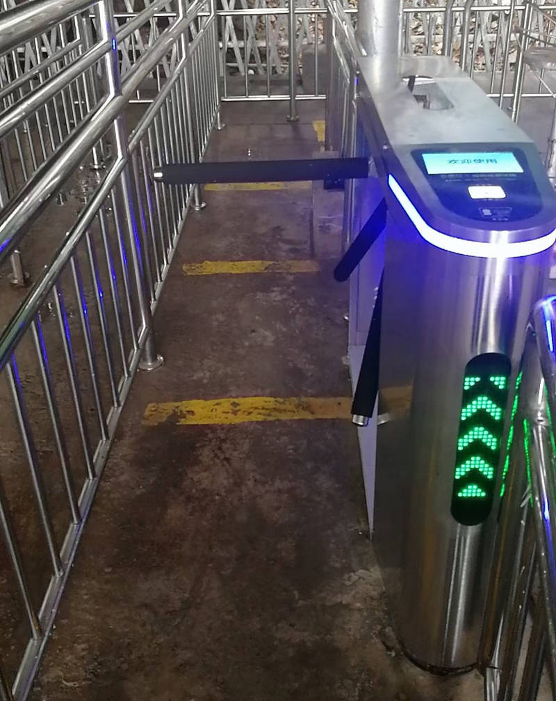 景区出入口扫二维码票务系统闸机详细介绍_游客_识别_管理