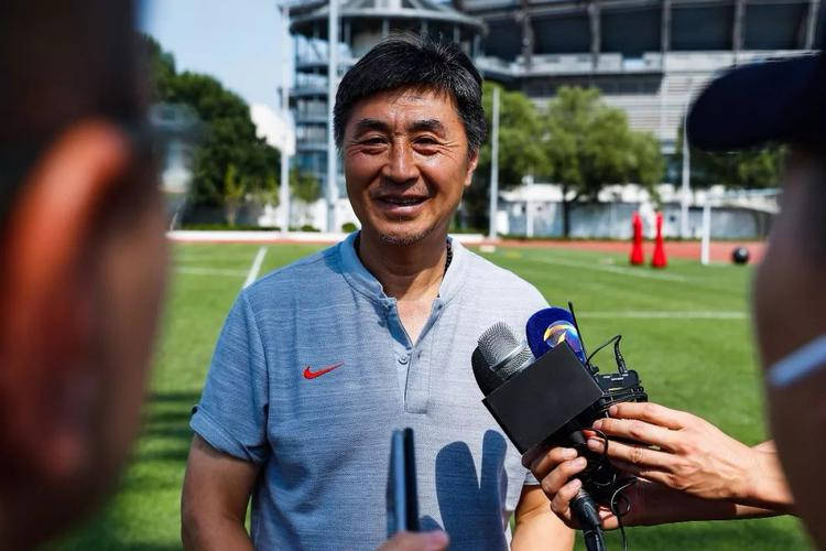 孙雯官宣,启用陈婉婷,张琳艳当队长,返聘贾秀全_陈戌源_王霜_主帅