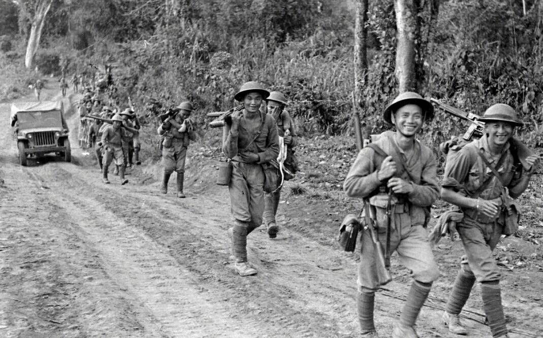 原创日本要求拆除国殇墓园跪着的4个雕像中国3个条件缺一不可