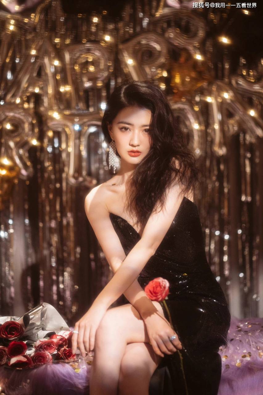 原创这谁顶得住嘛29岁徐璐身材太顶了