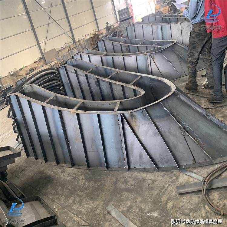 船型岛钢模板 丽辰公路道闸收费岛模具_焊接_尺寸_包括