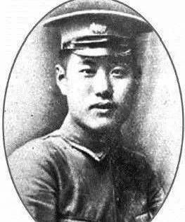 原创许民庆父亲牺牲14年后才被评为烈士因记错父亲名字入党遭刁难