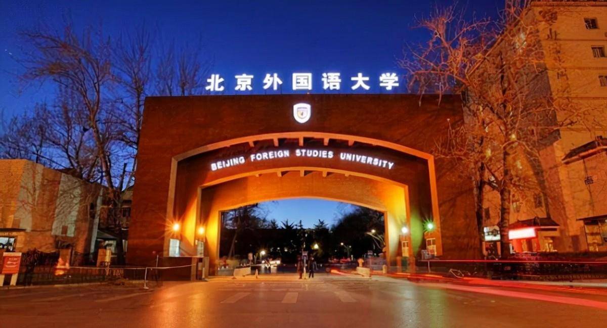 原创许杏虎夫妻墓地美击中了南斯拉夫联盟大使馆夫妻俩不幸遇难