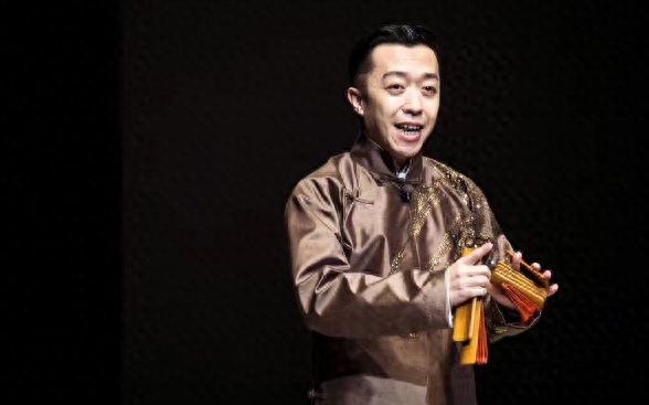 要不是于谦搭线,李菁也是"海清",李菁早年竟差点拜郭德纲为师_相声