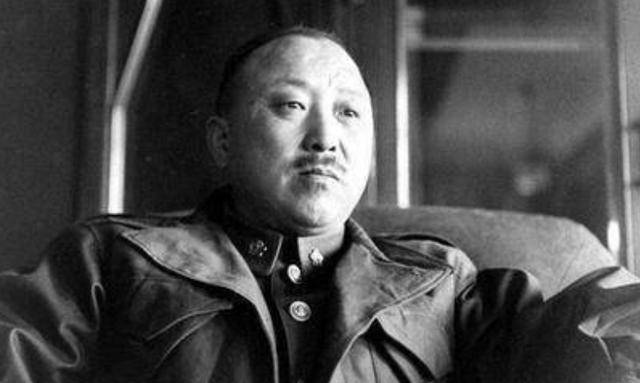 蒋介石特级上将军服图片