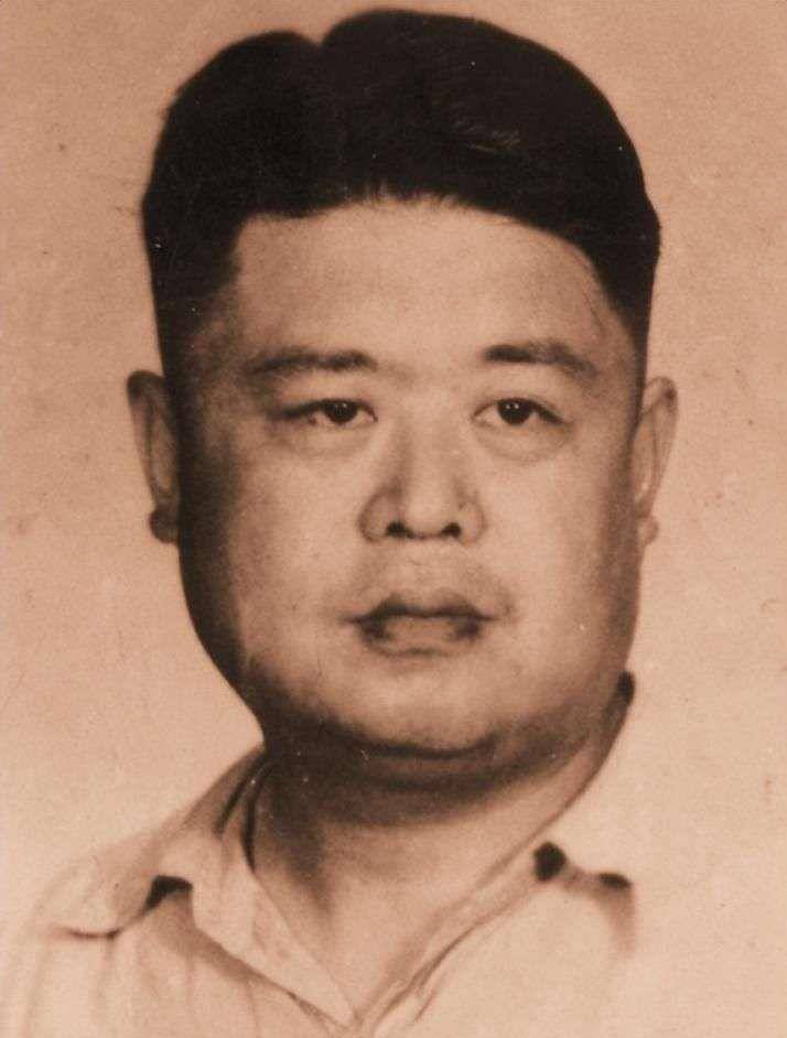 首先那时候他们的生活十分拮据,但王孝和总是定期捐款支持罢工活动.