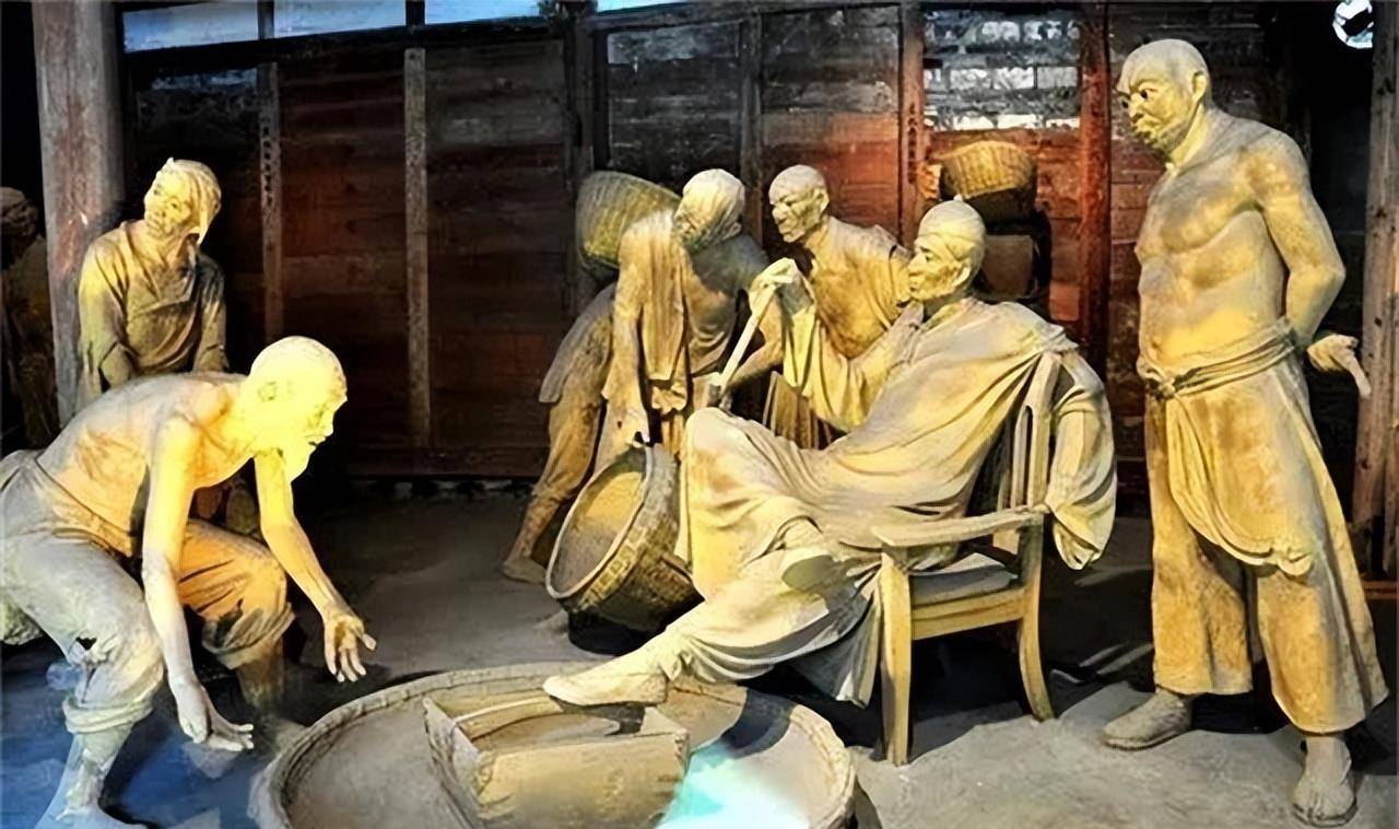 刘文彩的墓被称独虎挂印入土十年被掘墓守墓人以死护坟