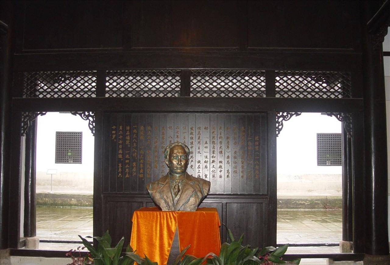 原创陈独秀结局病逝江津葬康庄前坡对爱妻三句遗嘱别有深意