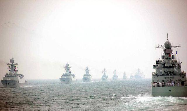 1955年10月东海南海舰队成立各舰队的司令员和政委都是谁