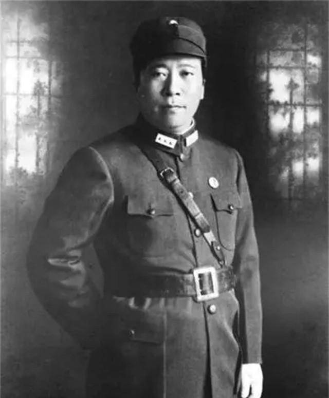 原创毛人凤之子与人喝酒喝到兴头上对方突然开口你爸杀了我爸