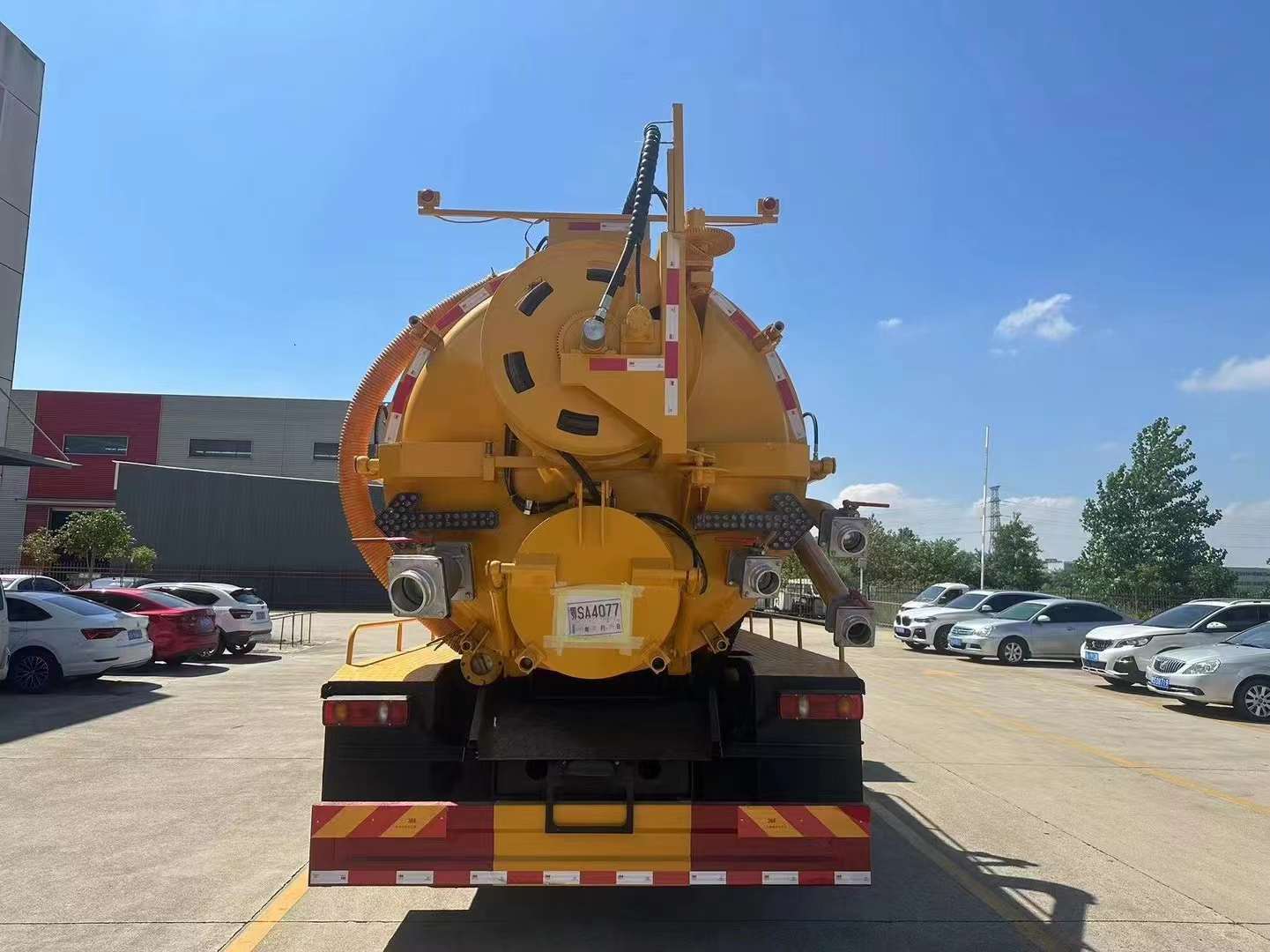 新疆东风天锦康机230马力清洗吸污一体罐运输车_搜狐汽车_搜狐网